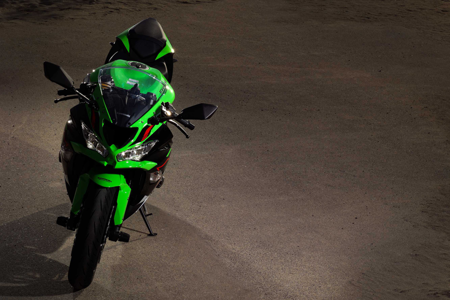 Kawasaki Ninja ZX-6R】カワサキのミドルスーパースポーツ - 【公式