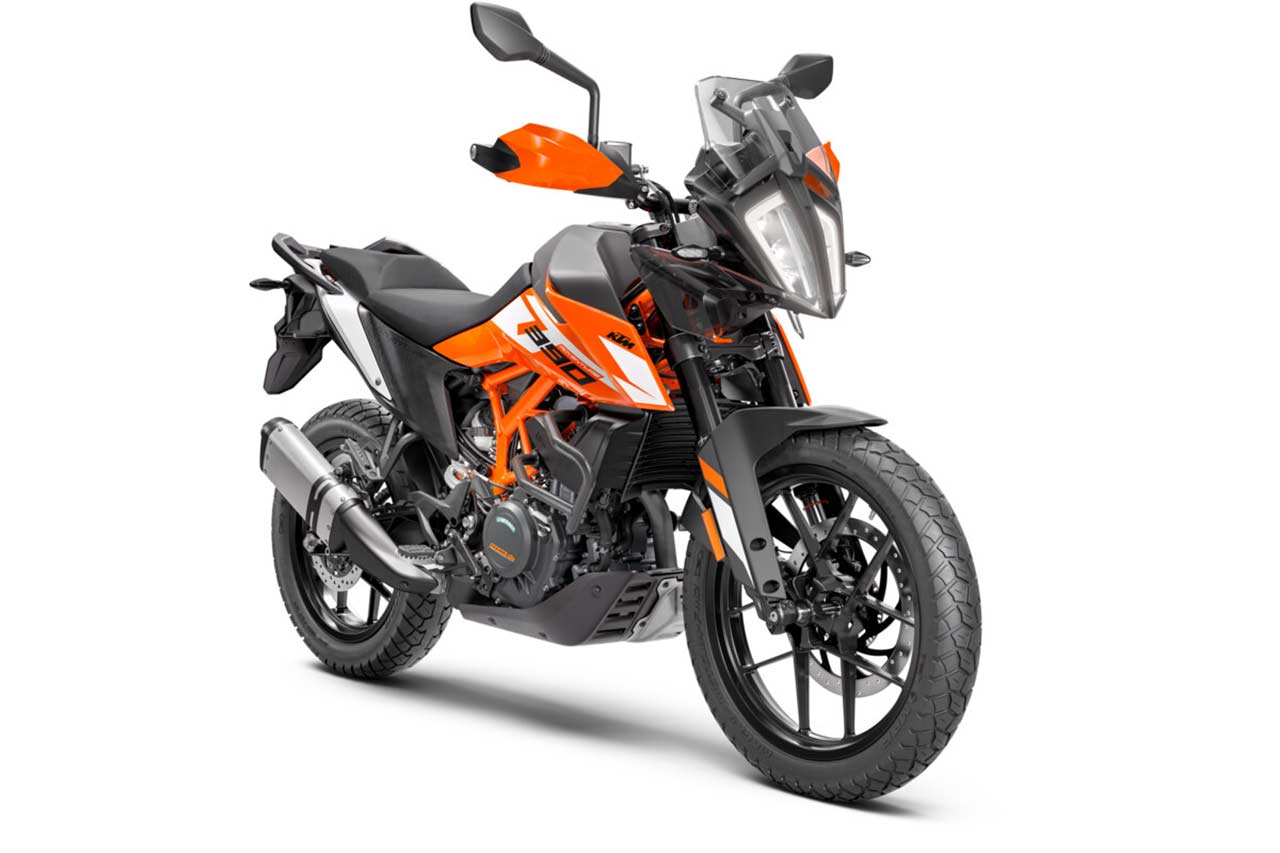 【KTM 390 ADVENTURE SW】エンジン形式：水冷4ストローク単気筒DOHC4バルブ/総排気量：373cc/最高出力：32kw/9000rpm/最大トルク：37Nm/7000rpm/タイヤサイズ：F=100/90-19 R=130/80-17/シート高：855/830mm/車両重量：161kg/燃料タンク容量：14.5L/価格：89万9000円