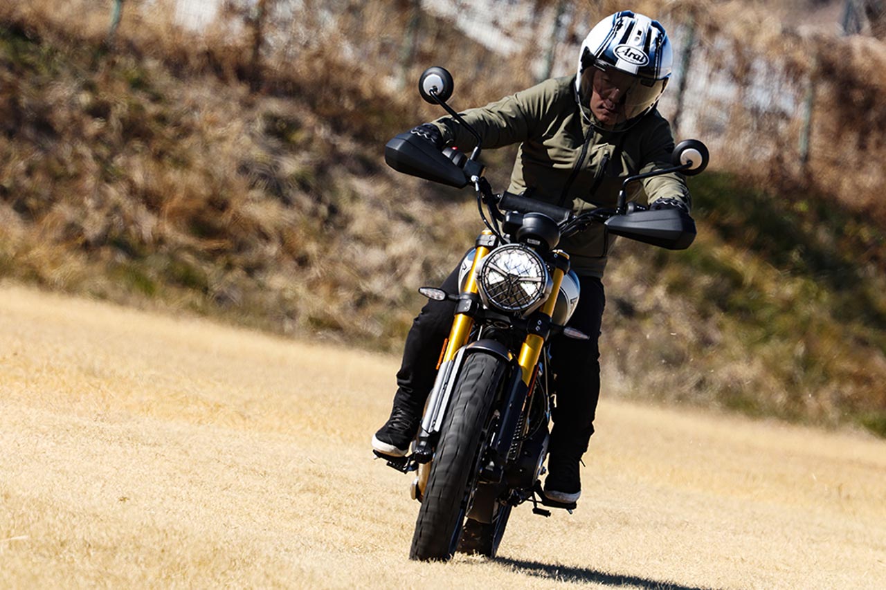 TRIUMPH SCRAMBLER 400 X