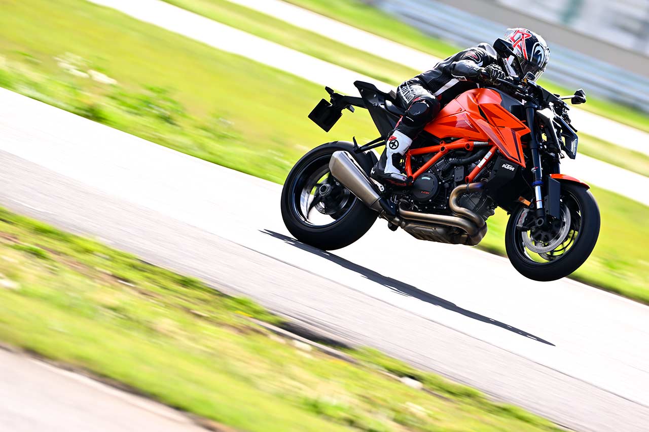 KTM 1390 SUPER DUKE R EVO